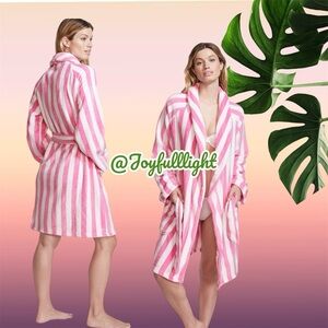 Victoria’s Secret M/L  PINK strips Short Cozy Robe